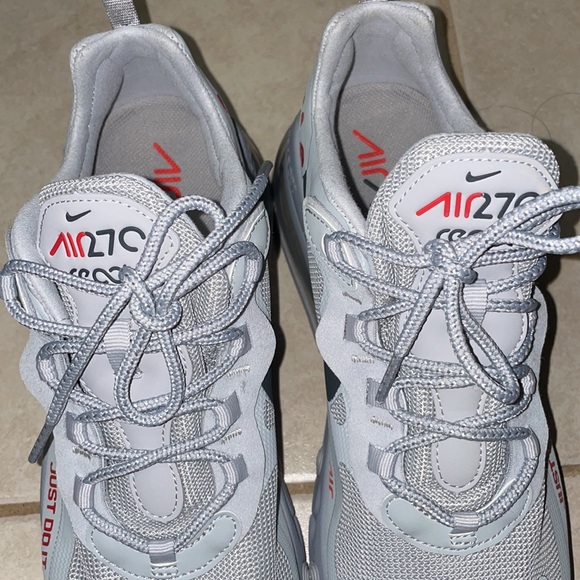 Air max 270 react “just do it” in wolf grey - Picture 9 of 11
